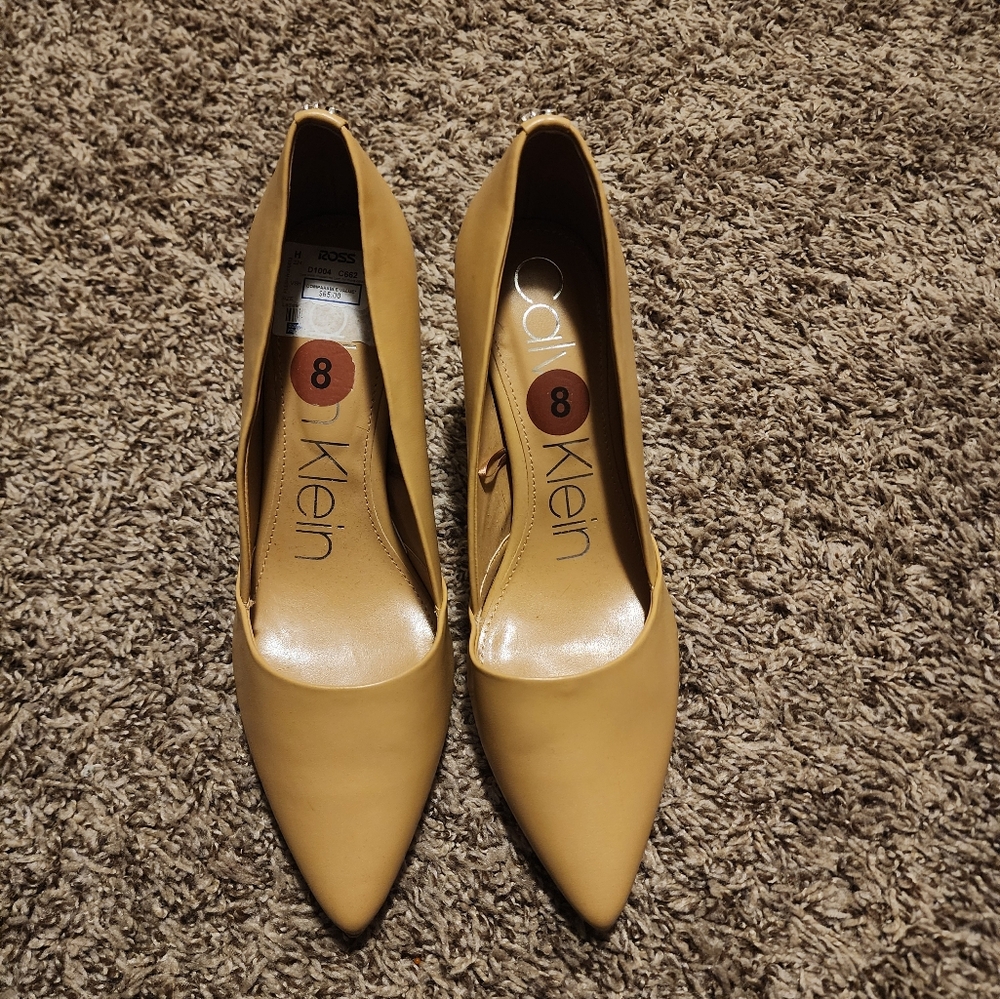 NEW Calvin Klein Heels - Size 8